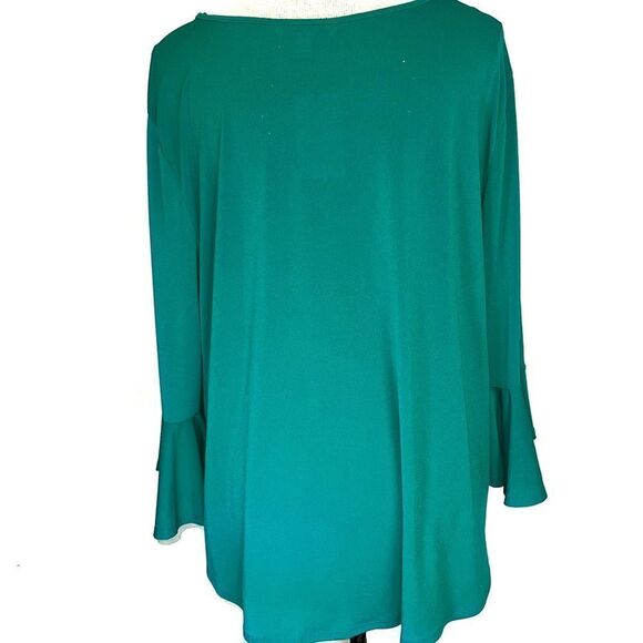 NWT Green Envelope Las Angeles Bell Sleeve Top 2X - Picture 3 of 5
